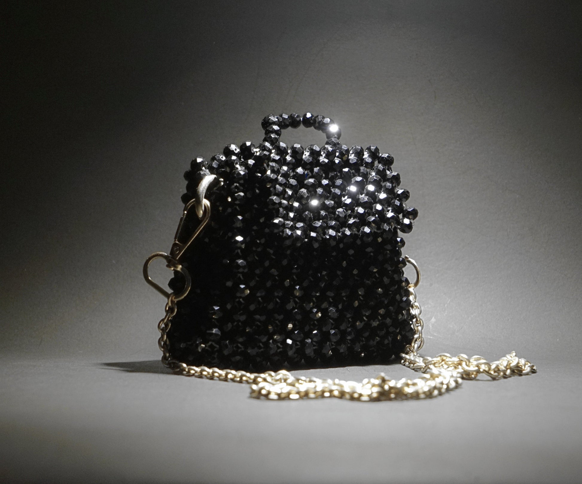 Black Crystal Crossbody Bag – Sophisticated Accessory for Formal Events and Celebrations