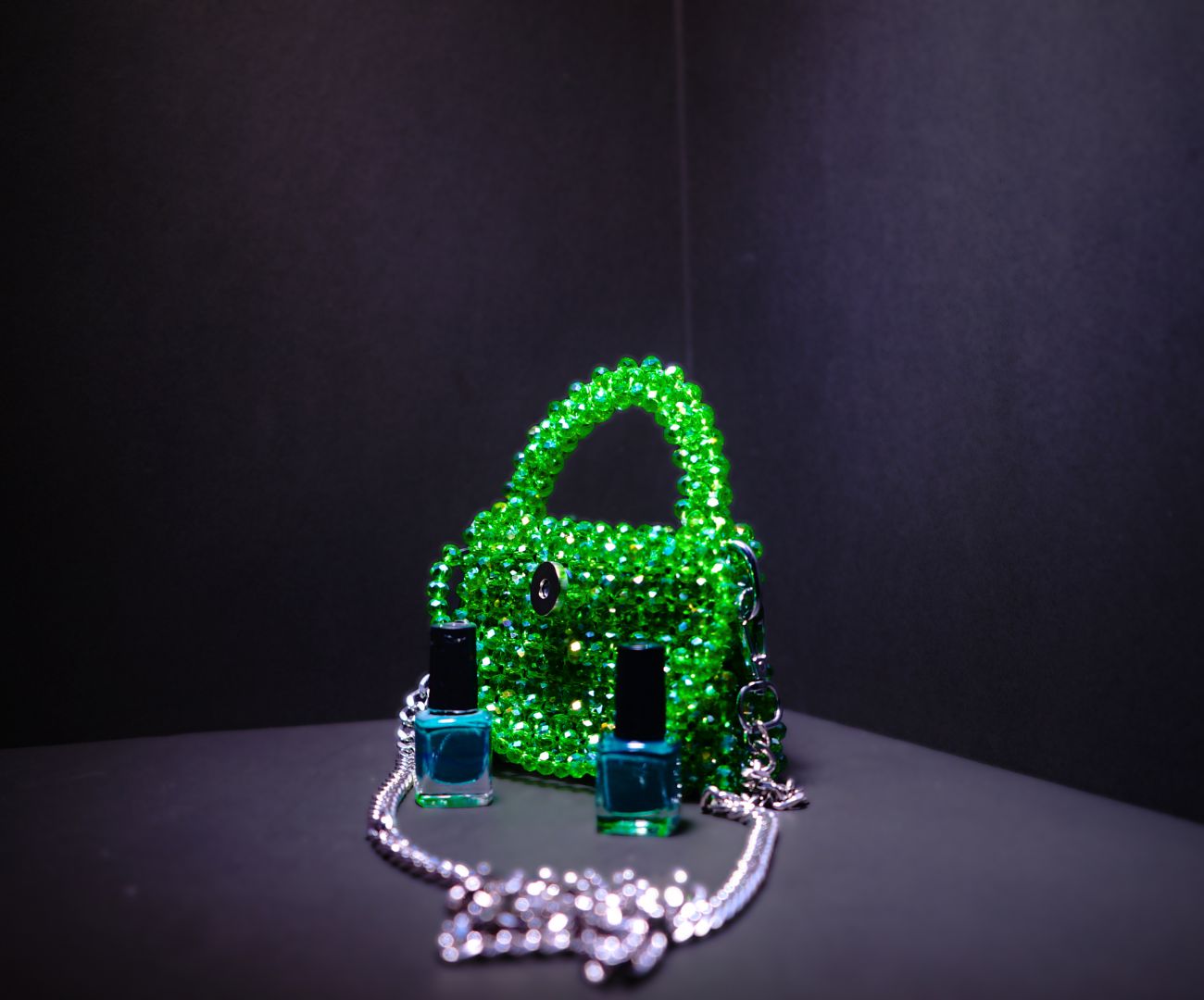 Elite Carries Green Crystal Handmade Bag – Stylish Design for Any Celebration or Evening Event