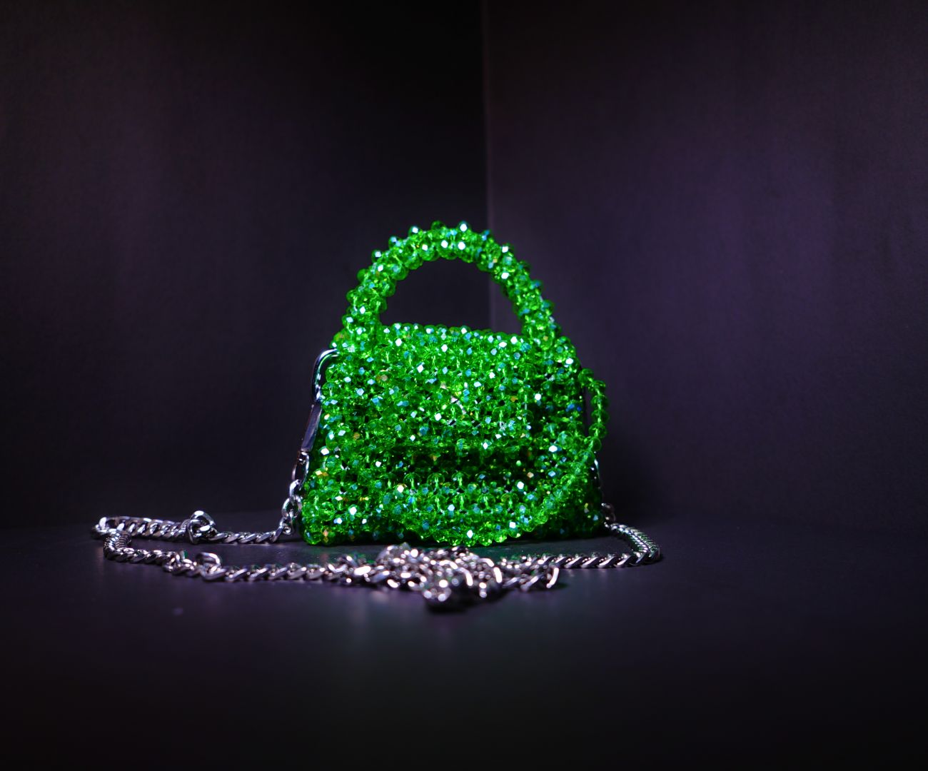 Elite Carries Green Crystal Luxury Bag – Handcrafted, Elegant, and Perfect for Special Occasions