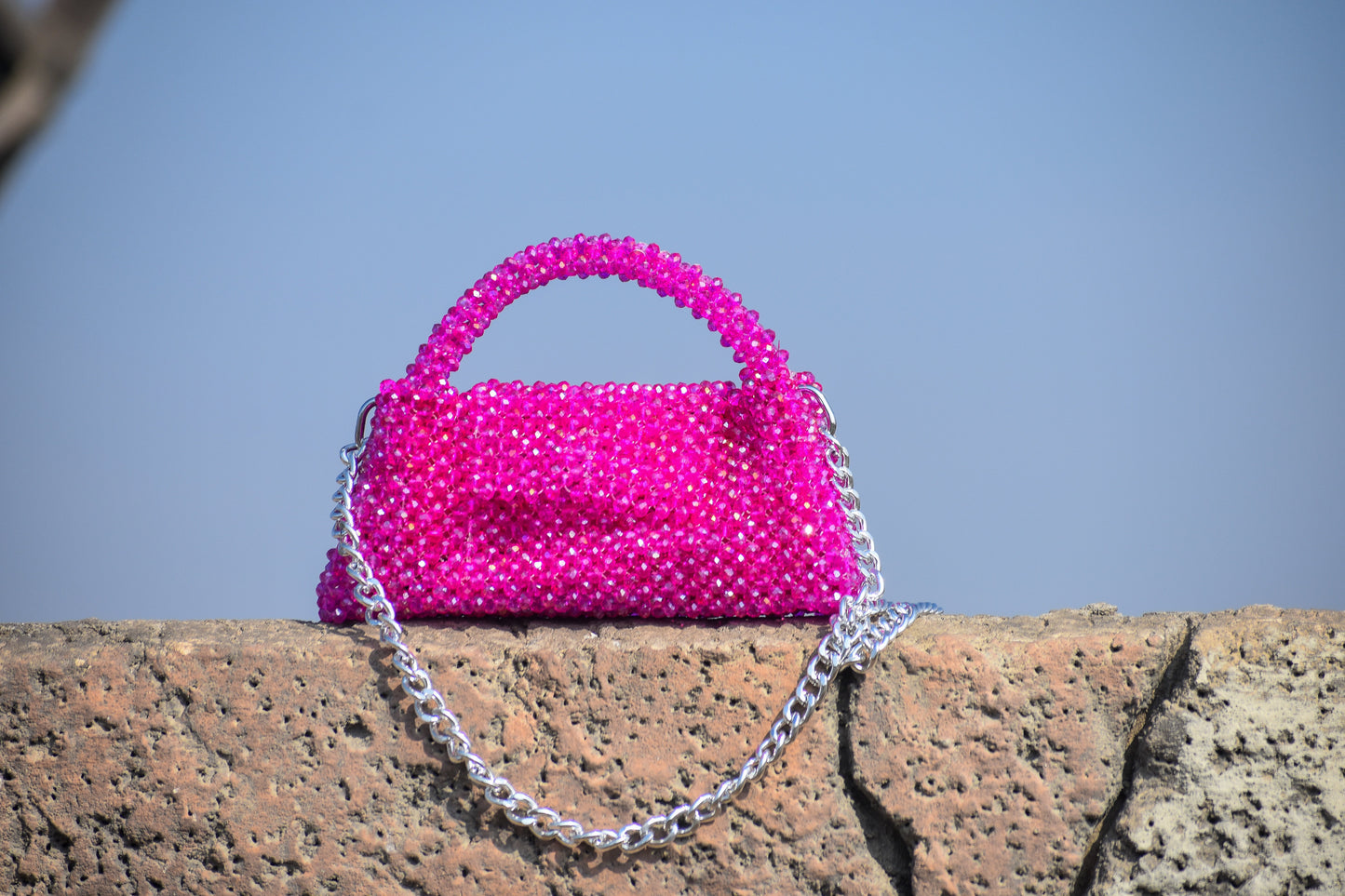 Magenta Mystique – Bold and Vibrant Handbag for All Occasions